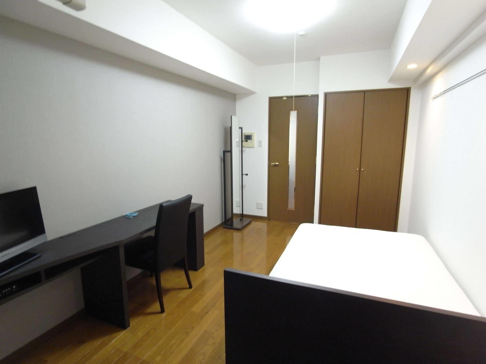 Palace Studio Shinjuku Parkside Tōkyō Extérieur photo