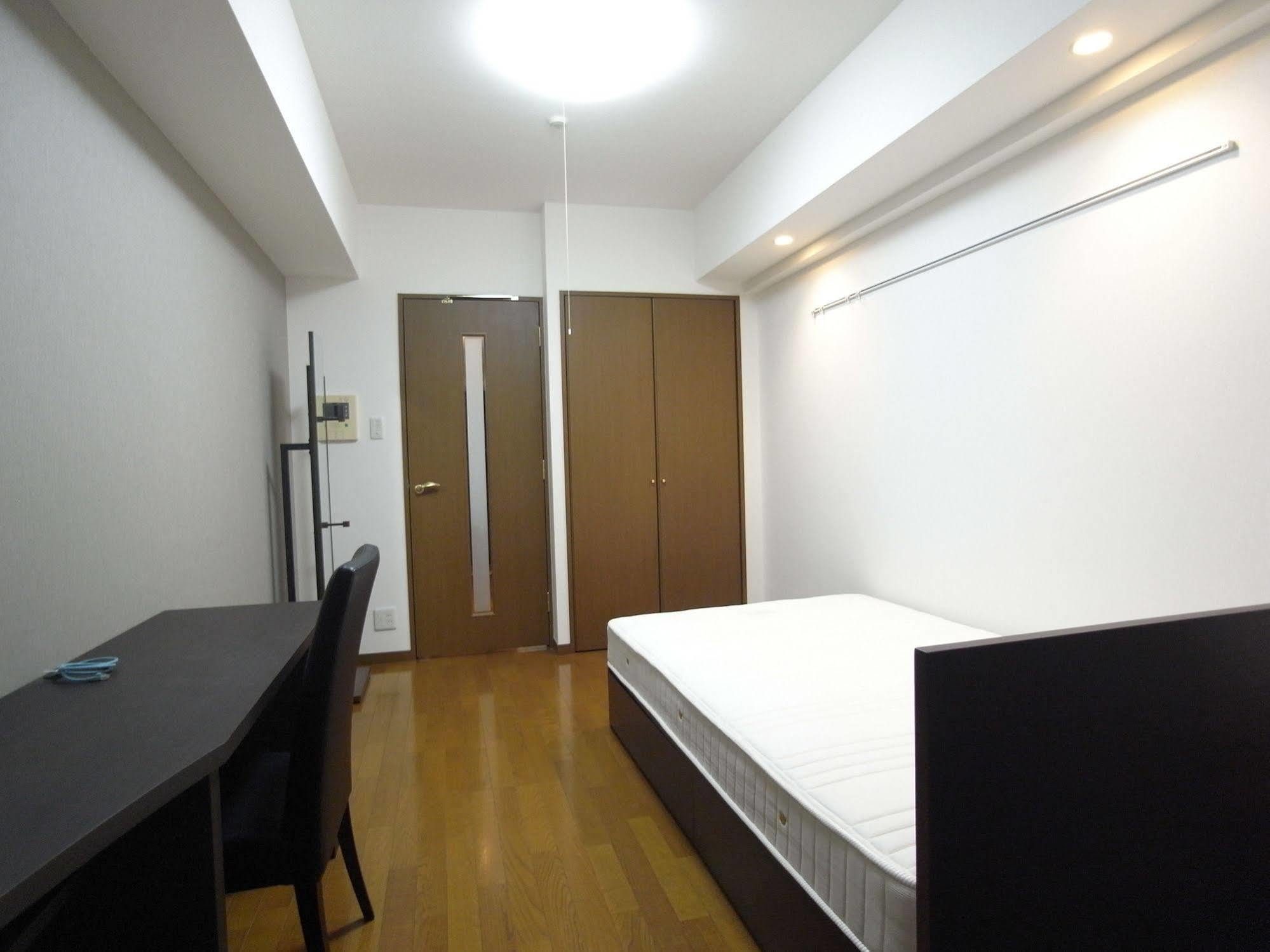 Palace Studio Shinjuku Parkside Tōkyō Extérieur photo